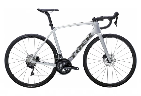 Vélo De Route Trek Emonda SL 5 Disc Shimano 105 11V Lithium Quicksilver/Brushed Chrome 2022
