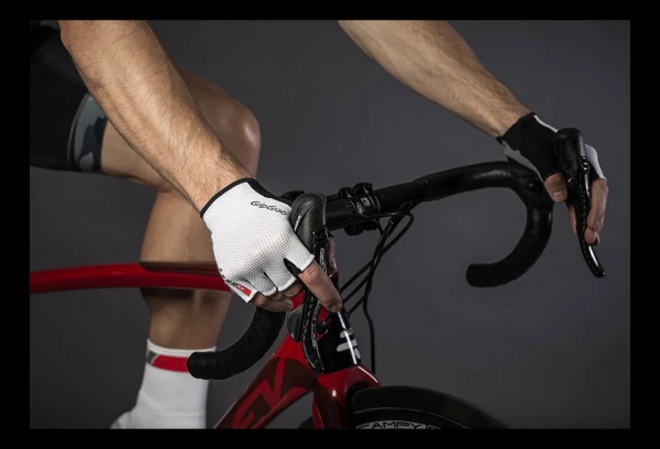 Paire De Gants Courts GripGrab EasyRider Blanc Blanc / Noir – Image 3