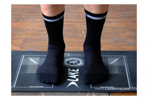 Chaussettes De Cyclisme Lake Noir – Image 2
